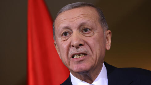 Erdogan&rsquo;s quiet squeeze: Turkey just closed a key Iranian financial channel